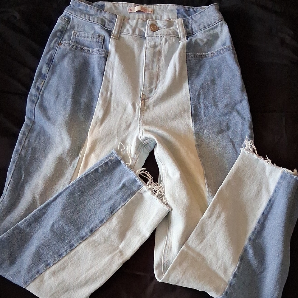 💜 NEW WO TAGS SO Two-Tone Blue and White Cropped Jeans JUNIORS